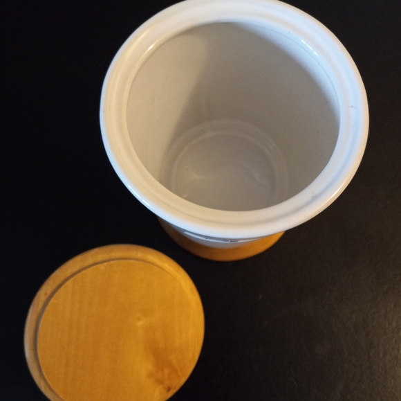 Ceramic and Wood Tea Cannister - Picture 3 of 4